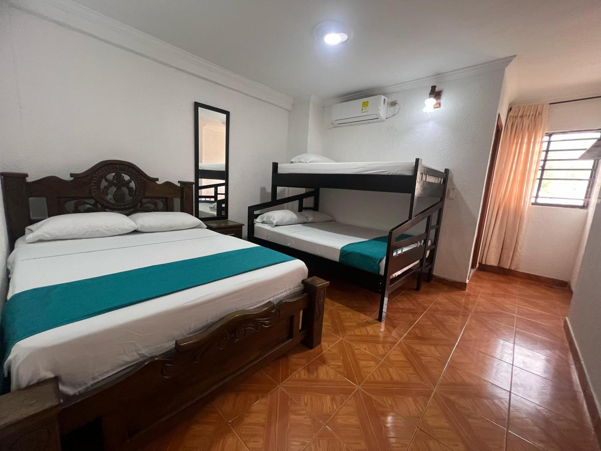Hotel Med Cartagena Esterno foto